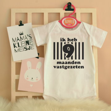9 maanden meisje