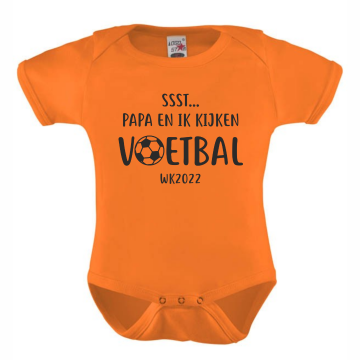 Ssst papa en ik kijken voetbal